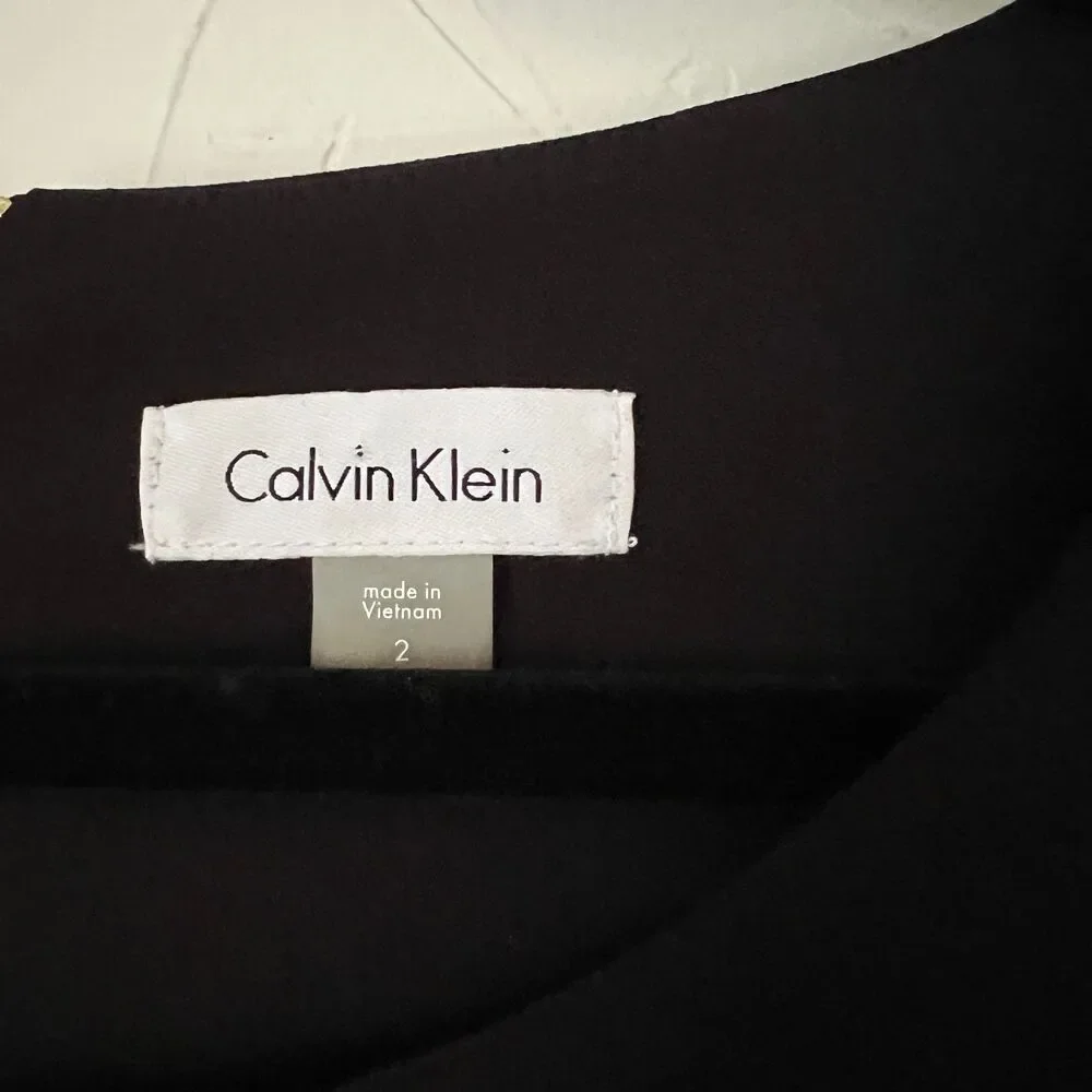 Calvin‎ Klein Black Bell Sleeve Sheath Dress Workwear Career Minimalist Size 2 - Picture 3 of 10